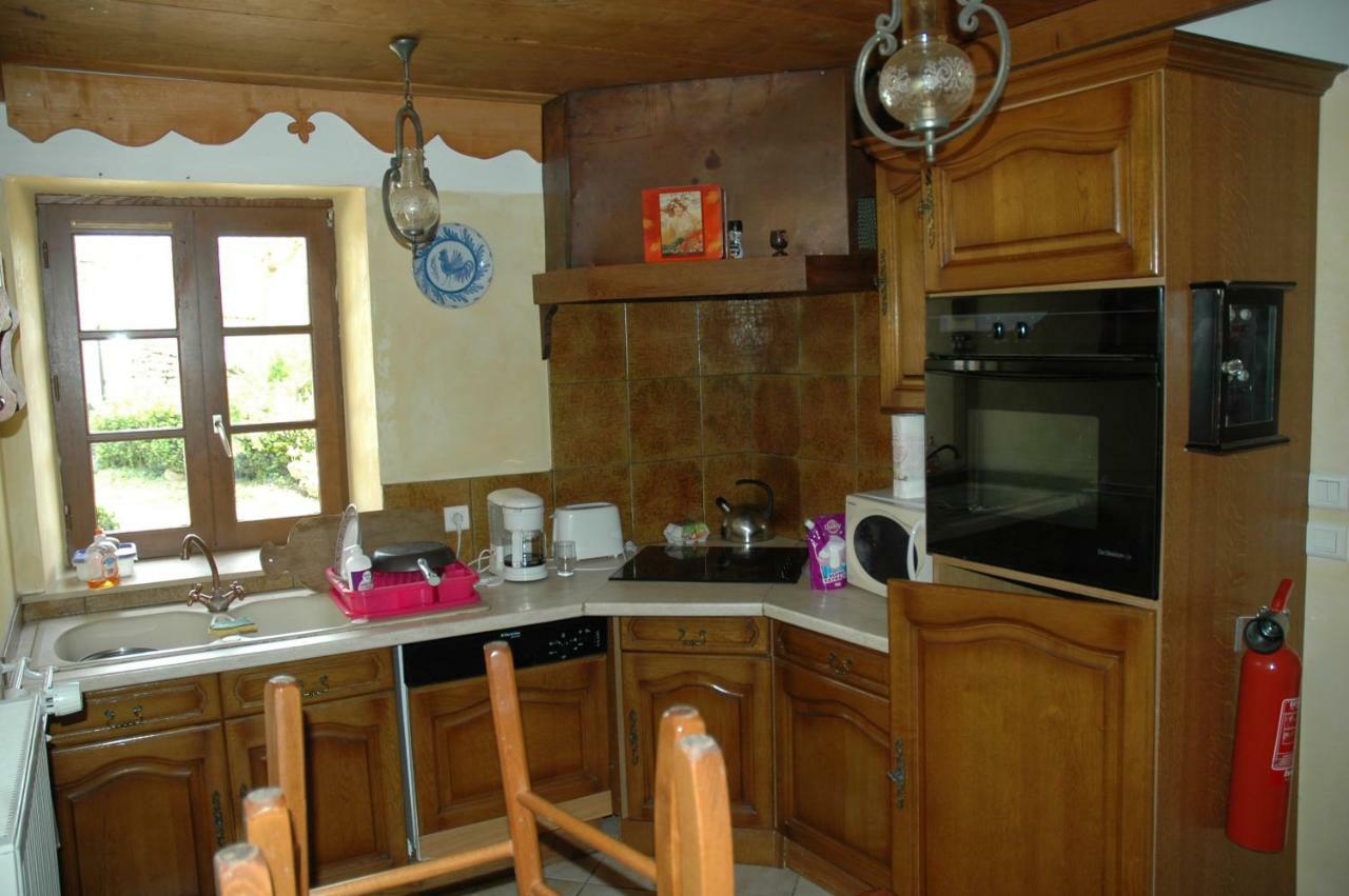 Le Bellaton Villa Ambronay Bagian luar foto