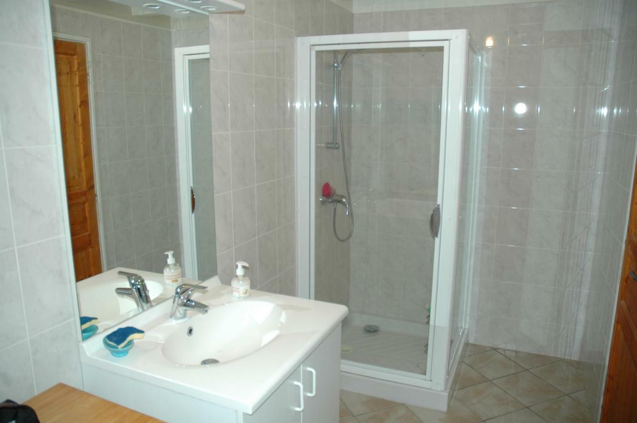 Le Bellaton Villa Ambronay Bagian luar foto